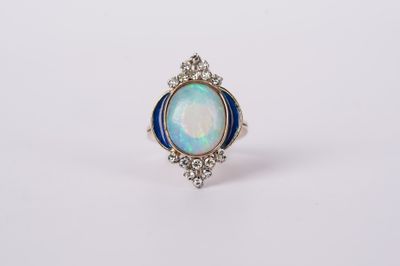 VDTT- 18KY 7.01g 3.5ctw (3.00ctr) Opal &amp; Diamond Vintage Ring (size 6)