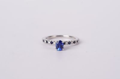 14KW 3.14g 1.00ctw (.70ctr) Sapphire &amp; Diamond Vera Wang Ring (size 6.75)