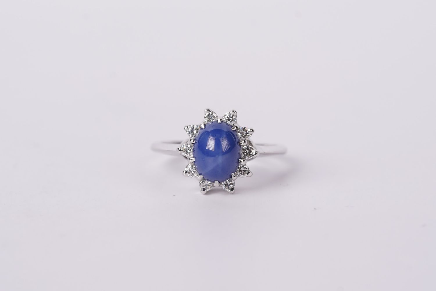 AIT- 14KW 3.80g 2.90ctw (2.60ctr) Oval Star Sapphire Halo Fashion Ring (size 7)