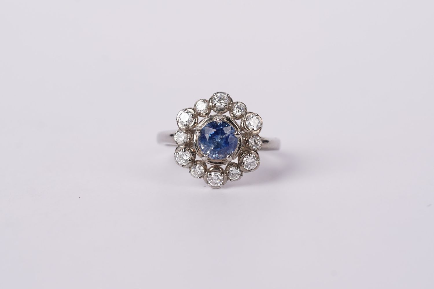 14KW 3.5g 1.48ctw (.90ctr) Sapphire &amp; Diamond Ring (size 4.5)