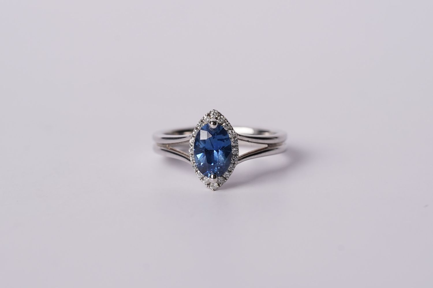 14KW 3.6g 1.80ctw (1.57ctr) Sapphire &amp; Diamond Halo Ring (size 6.75)