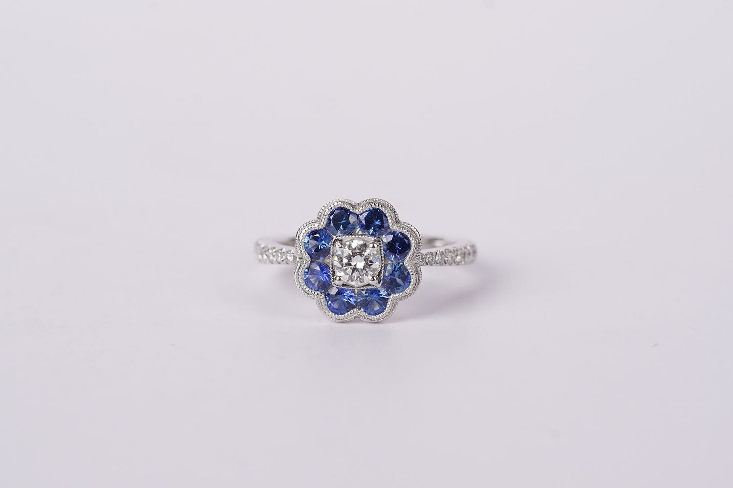 VBTT- 18KW 4.11g .43ctw Diamond .88ctw Blue Sapphire Fashion Ring (size 6.5)