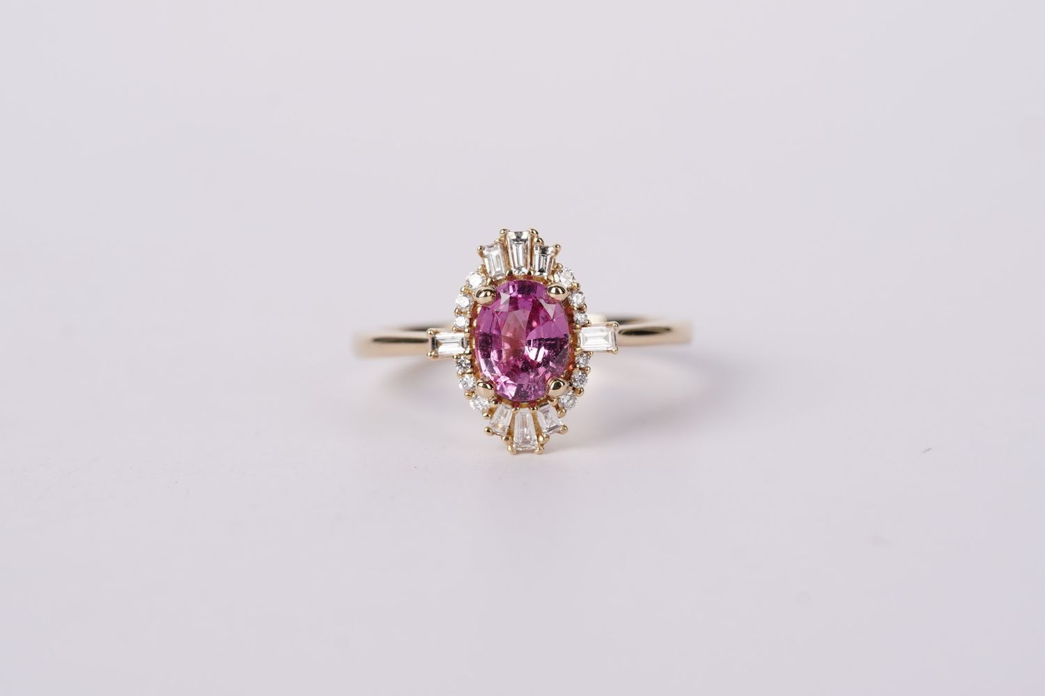 VAET- 14KY 3.27g 1.75ctw (1.53ctr) Pink Oval Sapphire &amp; Diamond Fashion Ring (size 7)