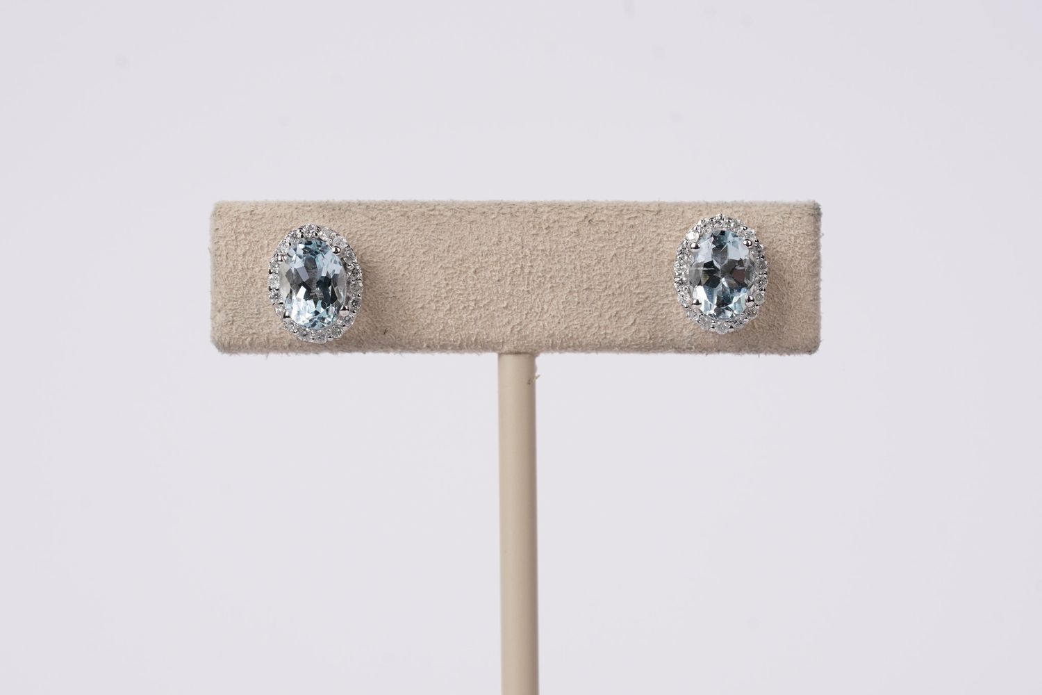 ALT- 14KW 1.66g 1.83ctw Aquamarine &amp; Diamond Halo Earrings