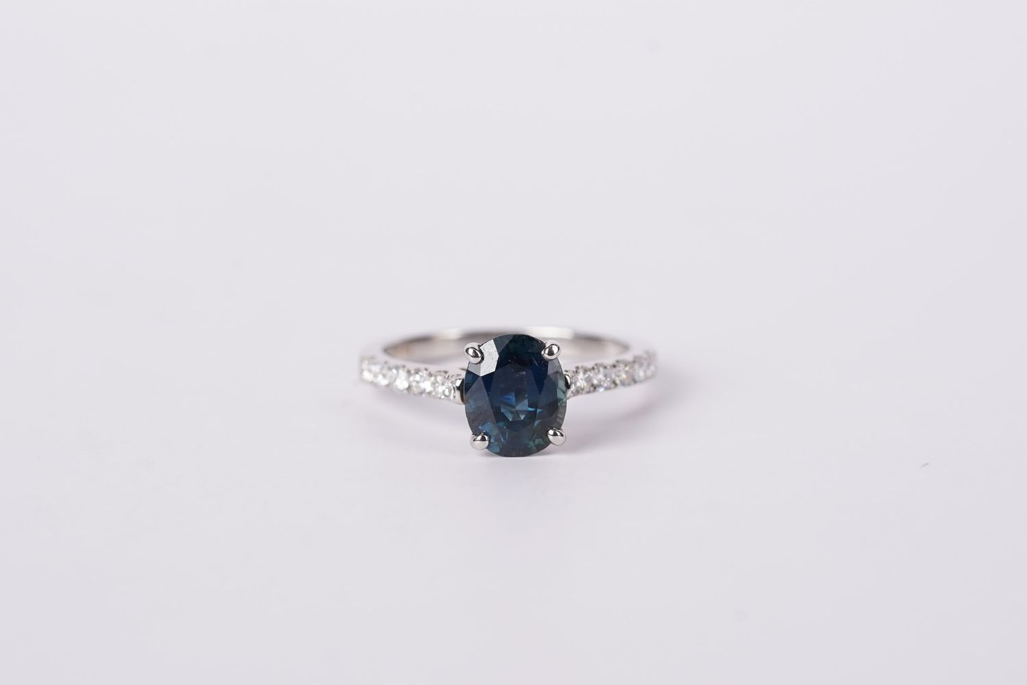 RTTX- 18KW 2.84g 2.30ctw (1.98ctr) Teal Sapphire &amp; Diamond Fashion Ring (size 6.5)