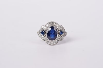 AAVT-Platinum 5.5g 2.50ctw (2.00ctr) Sapphire &amp; Diamond Estate Ring (Size 6)
