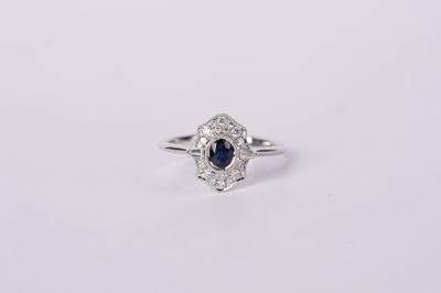 RLA-14KW 2.94g .68ctw Sapphire &amp; Diamond Vintage Inspired Ring (size 6.5)
