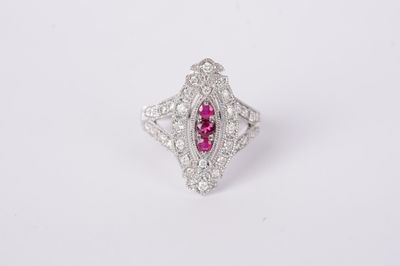 14KW 4.2g .84ctw Ruby &amp; Diamond Vintage Inspired Ring (size 7)