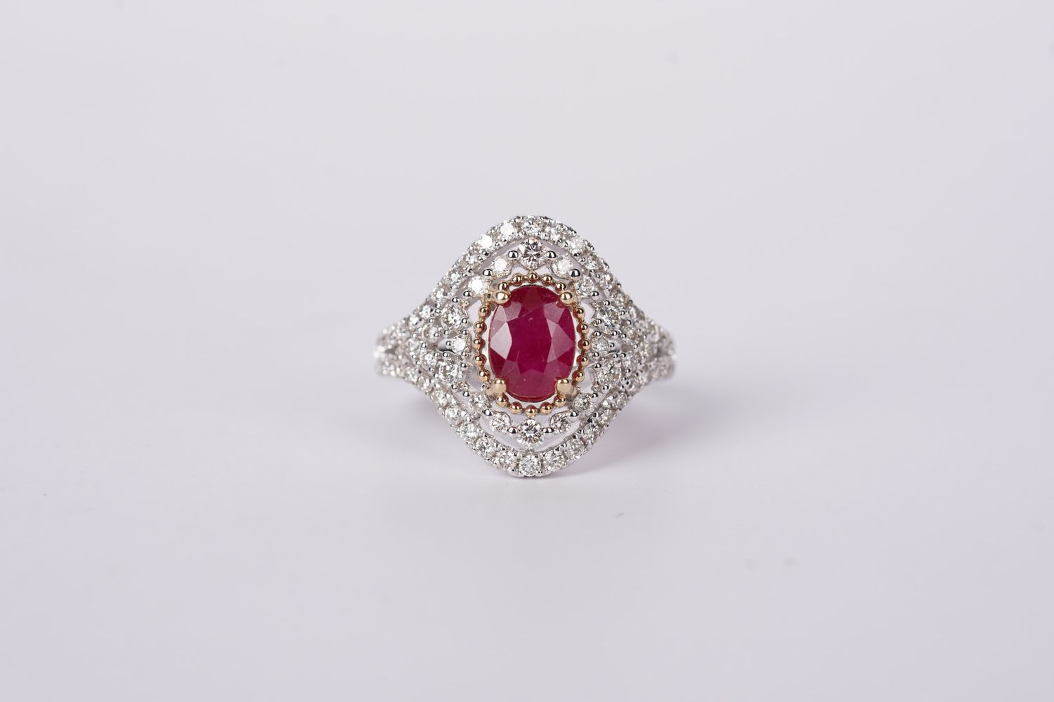VVLL- 14KWY 6.51g 1.00ctw Diamond 2.00ct Oval Ruby Fashion Ring (size 7)