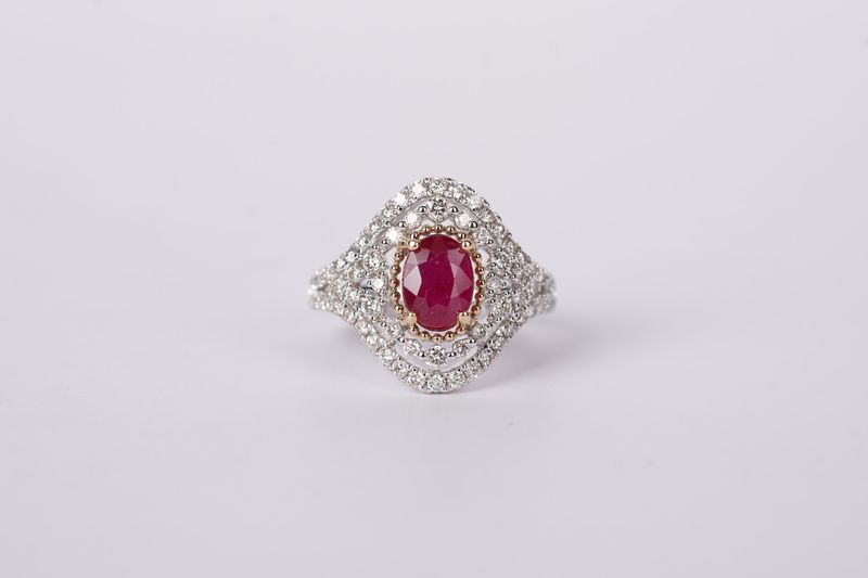 VVLL- 14KWY 6.51g 1.00ctw Diamond 2.00ct Oval Ruby Fashion Ring (size 7)