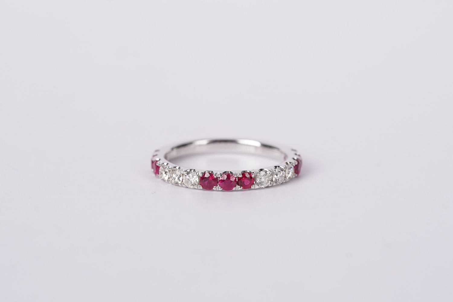 ETTX- 14KW 2.65g 1.15ctw Ruby &amp; Diamond Stackable Band (size 7)