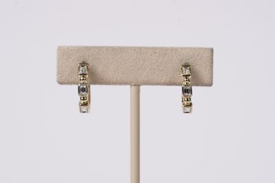ETTX- 14KY 3.56g .34ctw Baguette Diamond Hoop Earrings