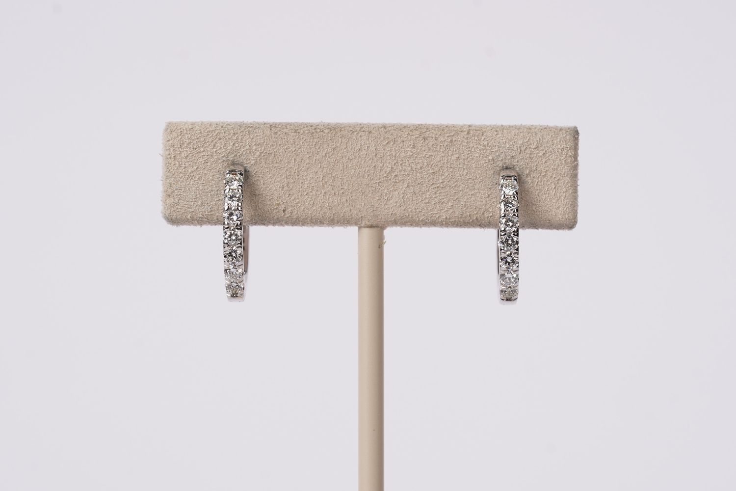 DDIX- 14KW 2.84g .53ctw Diamond Hoop Earrings