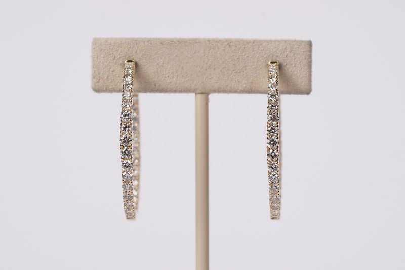 VLTT- 14KY 7.36g 2.91ctw Diamond Graduated Inside/Out Hoop Earrings