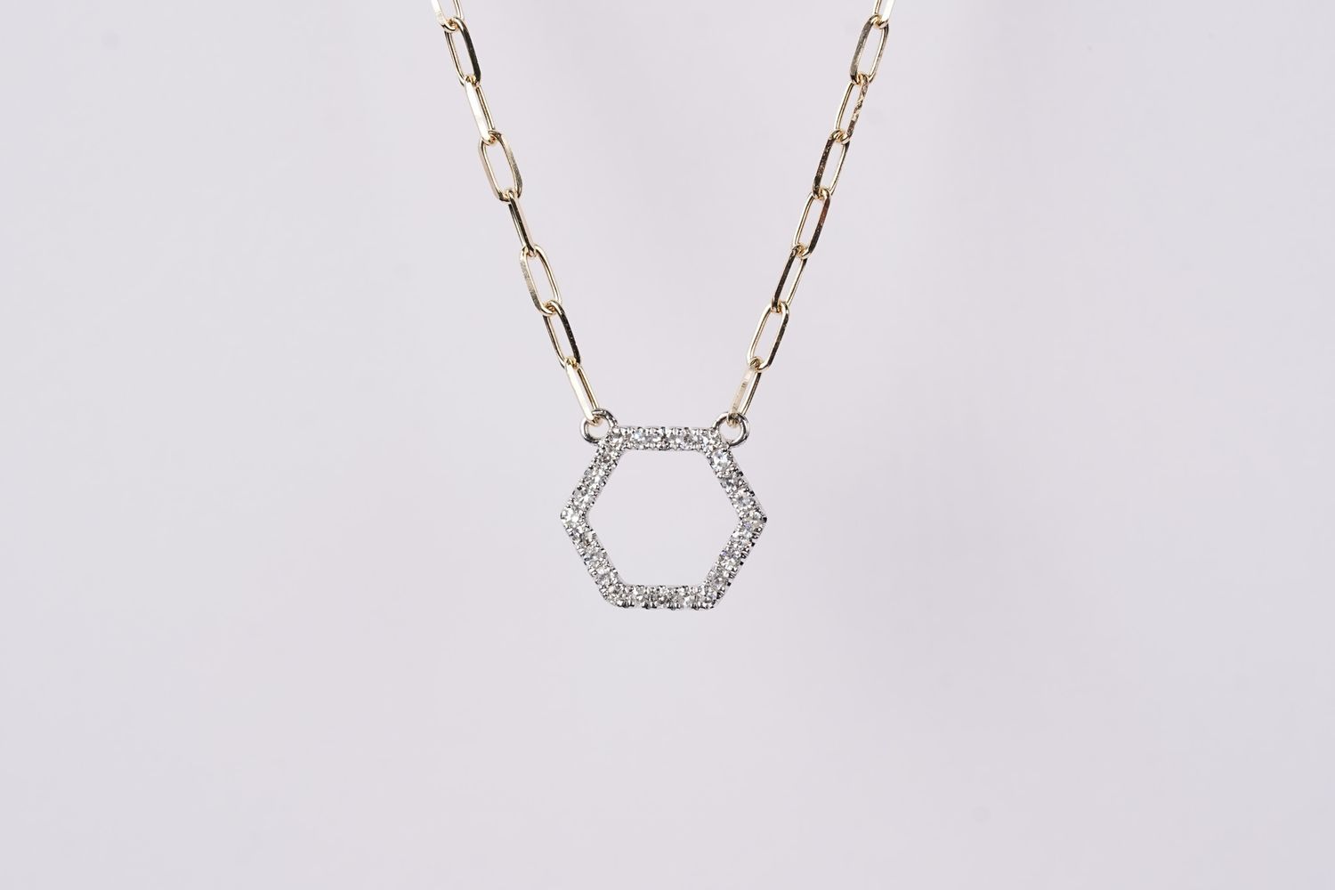 DTTX- 14KWY 3.81g .17ctw Diamond Geometric Pendant 18&quot;