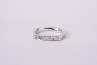 NETX- 18KW 6.38g .10ctw Diamond T&amp;CO Fashion Ring (size 9)