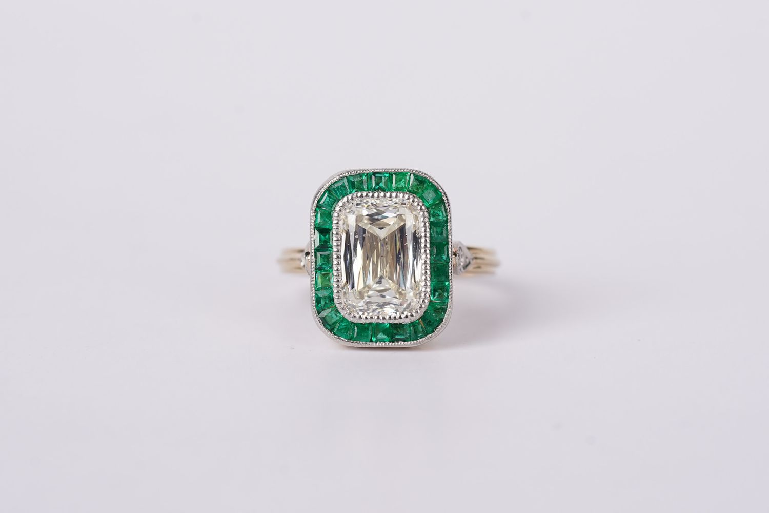 VVTPT- 18KY/Platinum 4.68g 4.09ctw (3.03ctr) K/L/SI1 Criss Cut Diamond Vintage Ring (size 6.25)