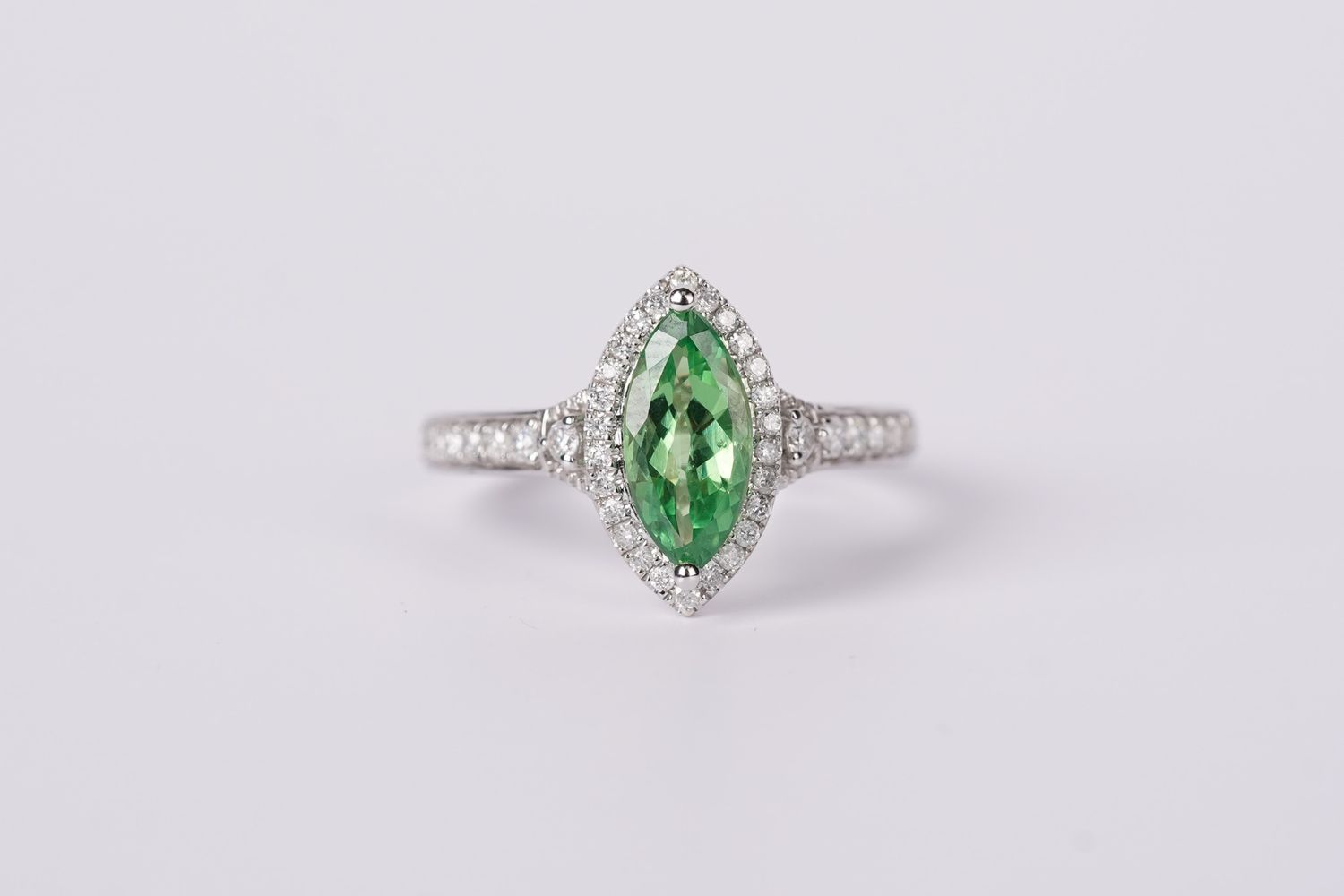 LALX-14KW 2.68g 1.71ctw (1.37ctr) Tsavorite Garnet &amp; Diamond Fashion Ring (size 7)