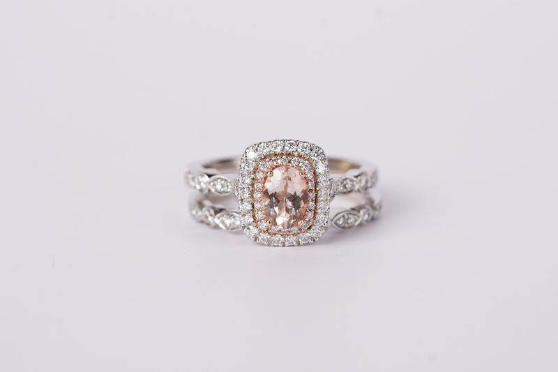 LTTX-14KW 8.0g 1.38ctw (.75ctr) Morganite &amp; Diamond Halo Neil Lane Set (size 8)