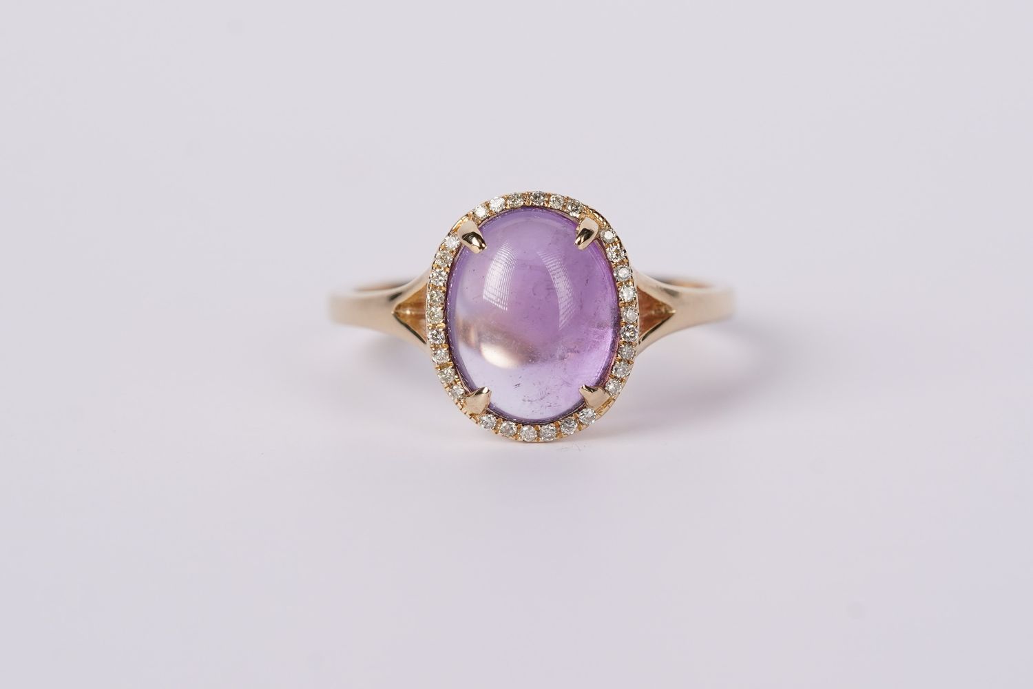 14KY 2.6g 2.80ctw (2.70ctr) Cabachon Amethyst &amp; Diamond Halo Ring (size 7)