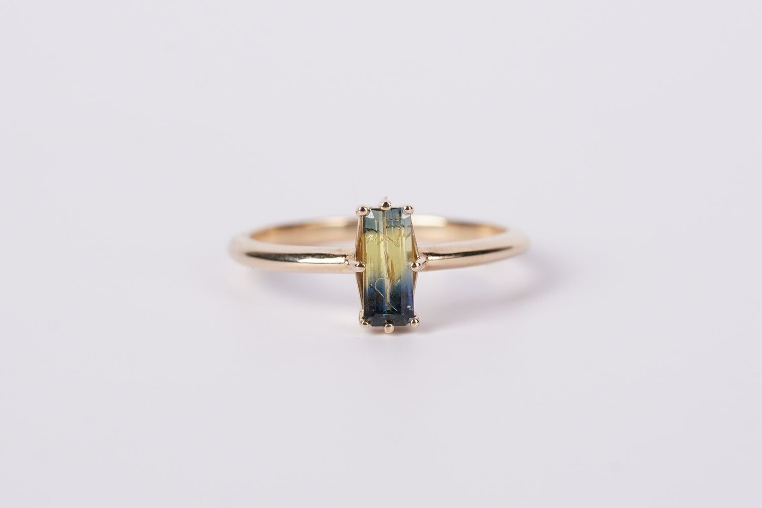 DETX- 14KY 2.25g .37ct Bi-Colored Sapphire Fashion Ring (size 7)