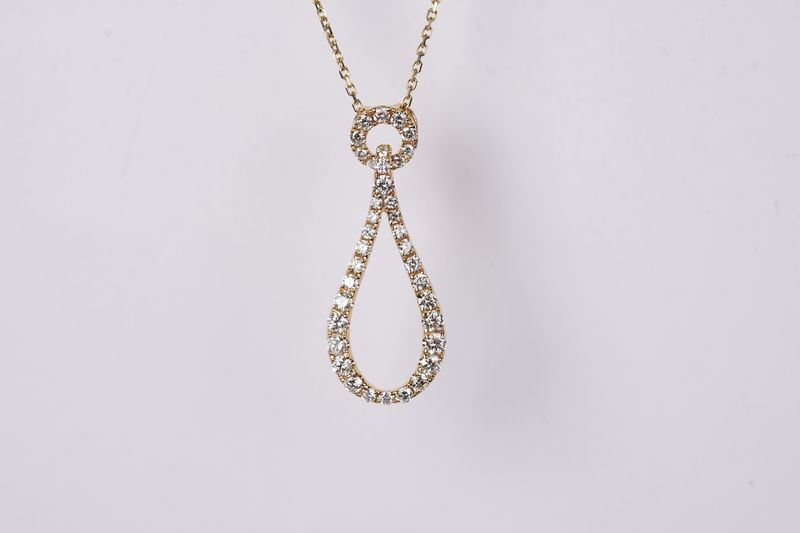 RATX-14KY 3.5g .78ctw Diamond Geometric Pendant 16-18&quot;
