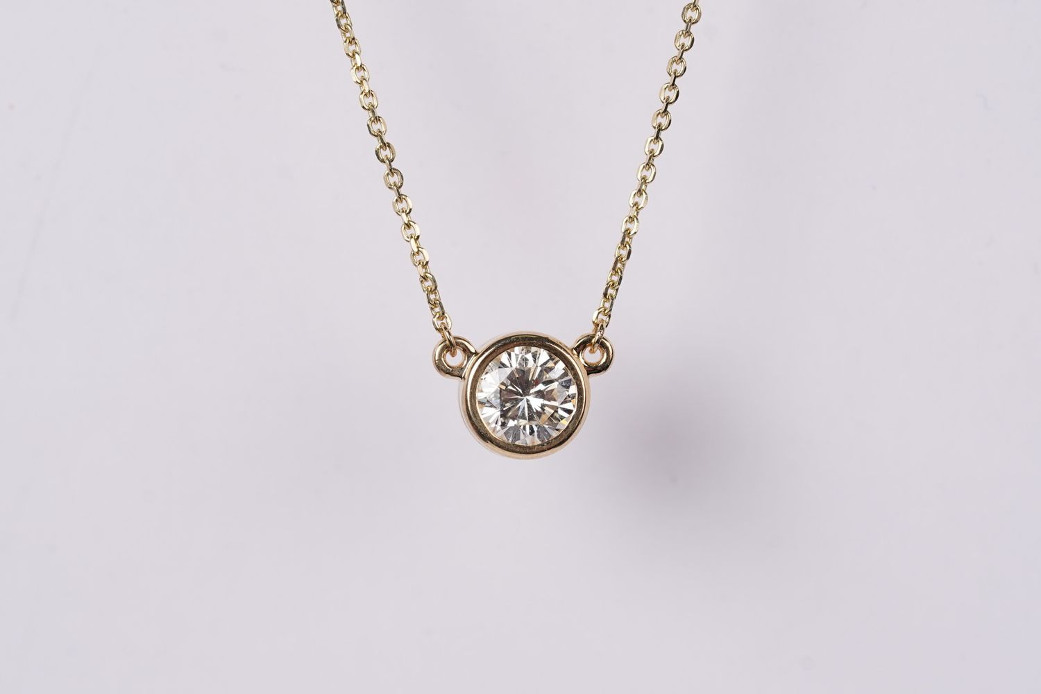 VVDE- 14KY 3.05g .76ct K/VS1 Round Diamond Bezel Solitiare Pendant 16-18&quot;