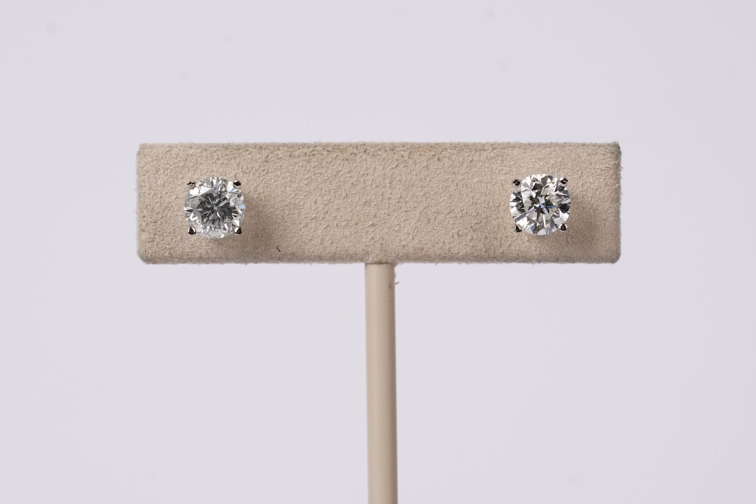 NETT-14KW 1.97ctw I/SI2-I1 Round Diamond Stud Earrings