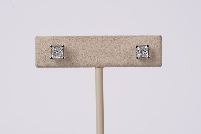 VTBN- 14KW 1.00g 1.00ctw I-J/SI2-I1 Princess Cut Diamond Stud Earrings