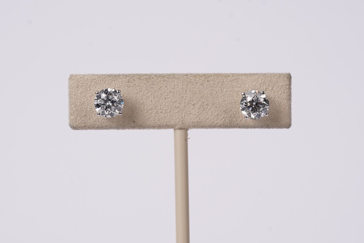 DVTT- 14KW1.49g 2.02ctw I/I1 Round Diamond Solitaire Earrings