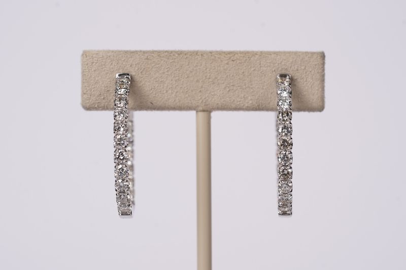 VIIIX- 14KW 7.08g 2.96ctw Diamond Oval Inside/Out Hoop Earrings