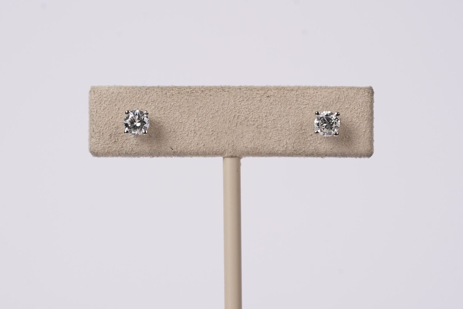 EBTX- 14KW .65g .61ctw H-I/SI2-I1 Round Diamond Stud Earrings