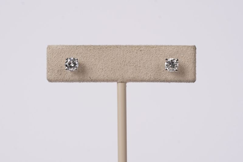 EBTX- 14KW .65g .61ctw H-I/SI2-I1 Round Diamond Stud Earrings