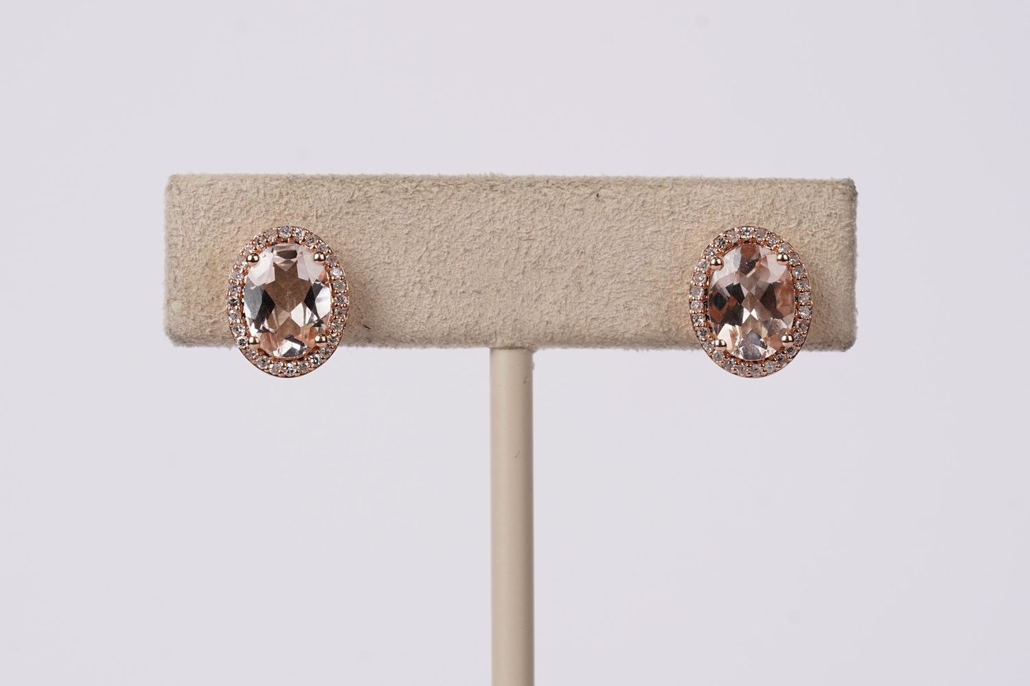 NAE- 14KR 2.20g 2.10ctw Morganite .18ctw Diamond Halo Stud Earrings