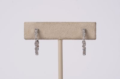 ANT- 10KW 2.20g .15ctw Diamond Filagree Hoop Earrings