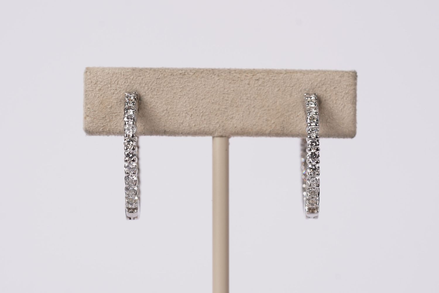 EETX-14KW 5.9g 1.50ctw Diamond Inside/Out Hoop Earrings