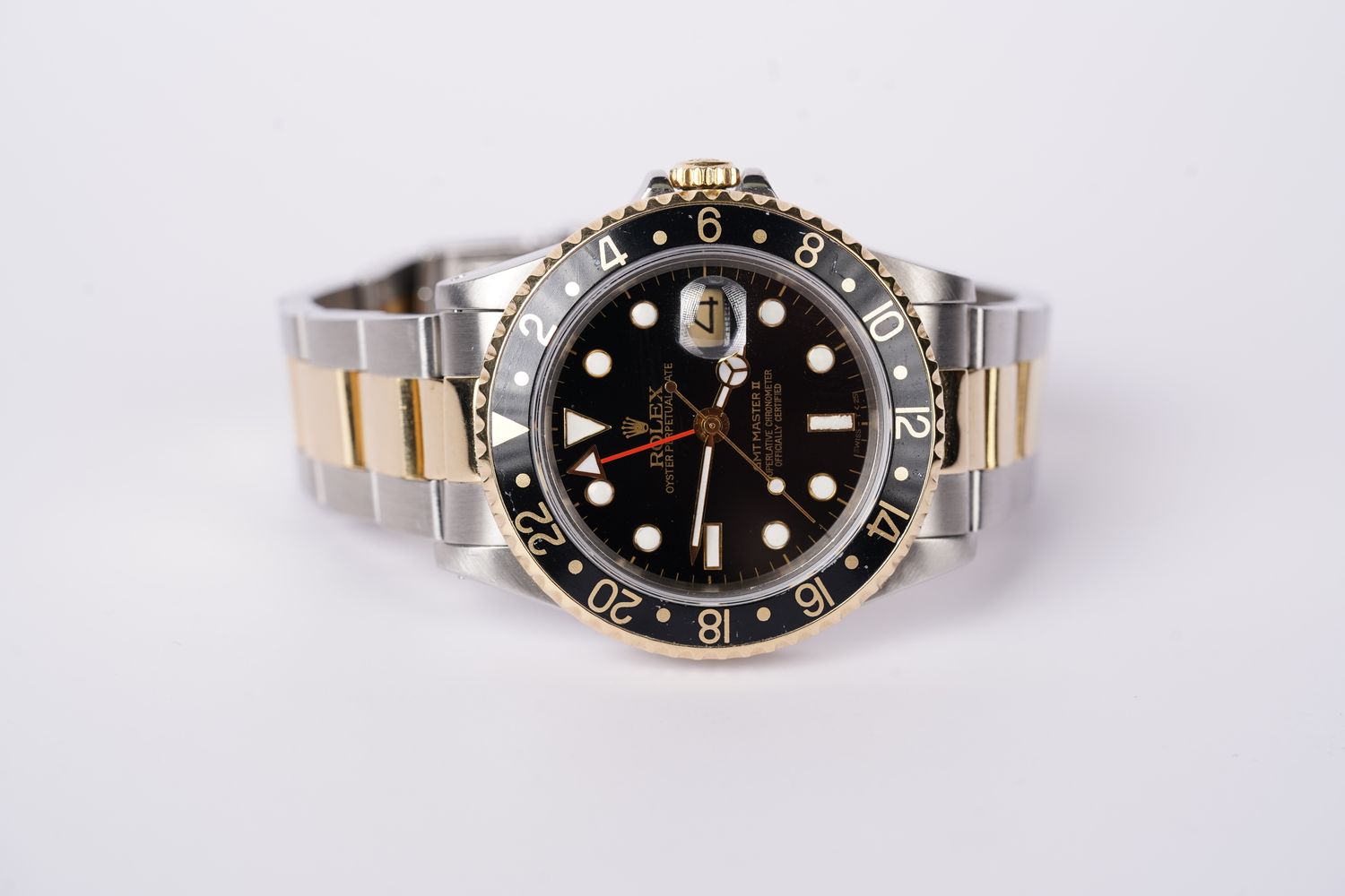 BETT- Men&#39;s Rolex GMT Master Two Tone