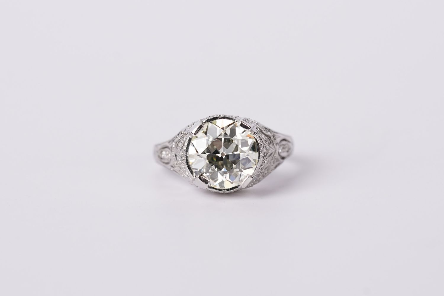 LTPTX- Platinum 7.26g 3.00ctw (2.70ctr) L/VS2 Mine Cut Diamond Vintage Ring (size 6.25)