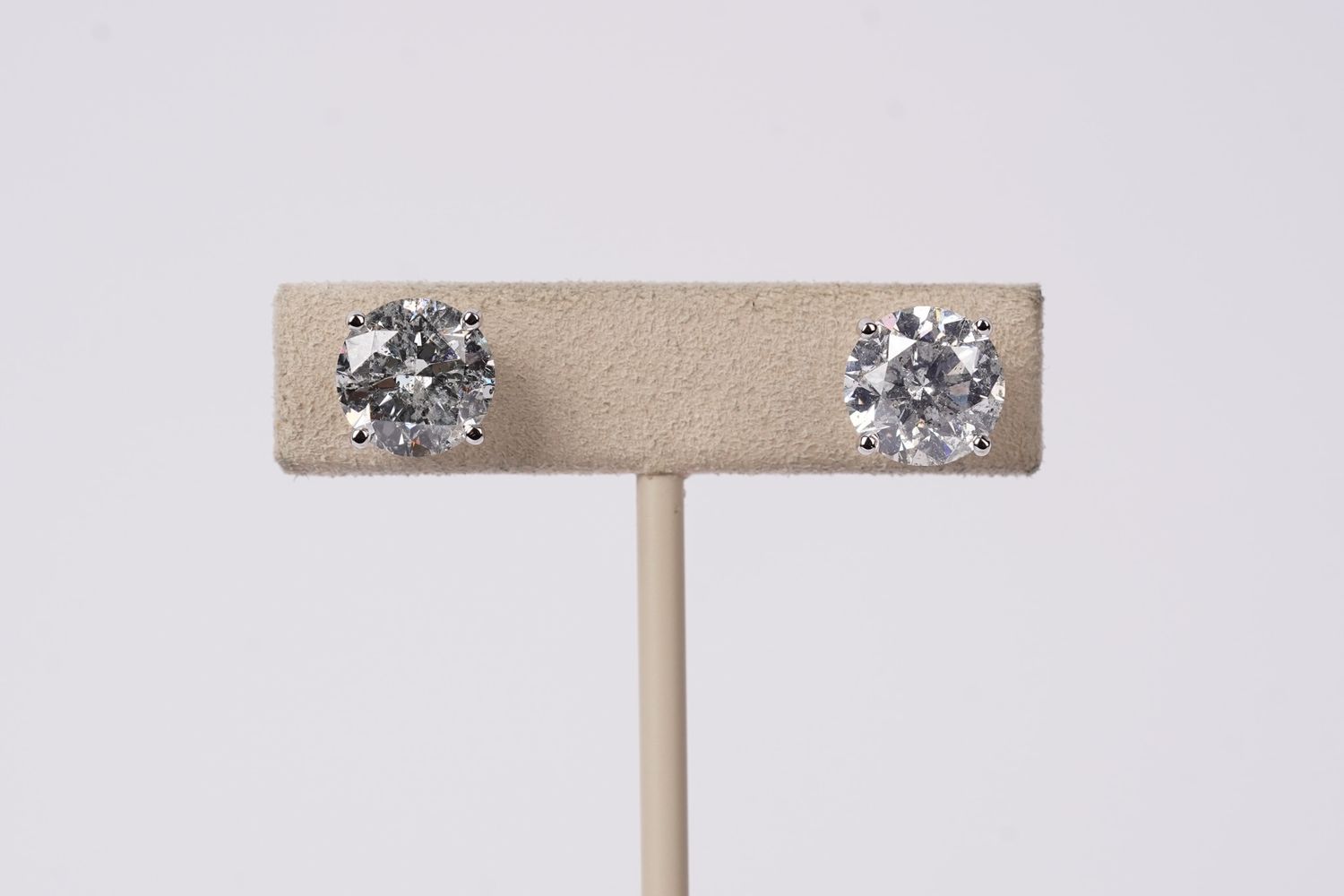 ANTPT-14KW 7.85ctw G/I2 Round Diamond Stud Earrings