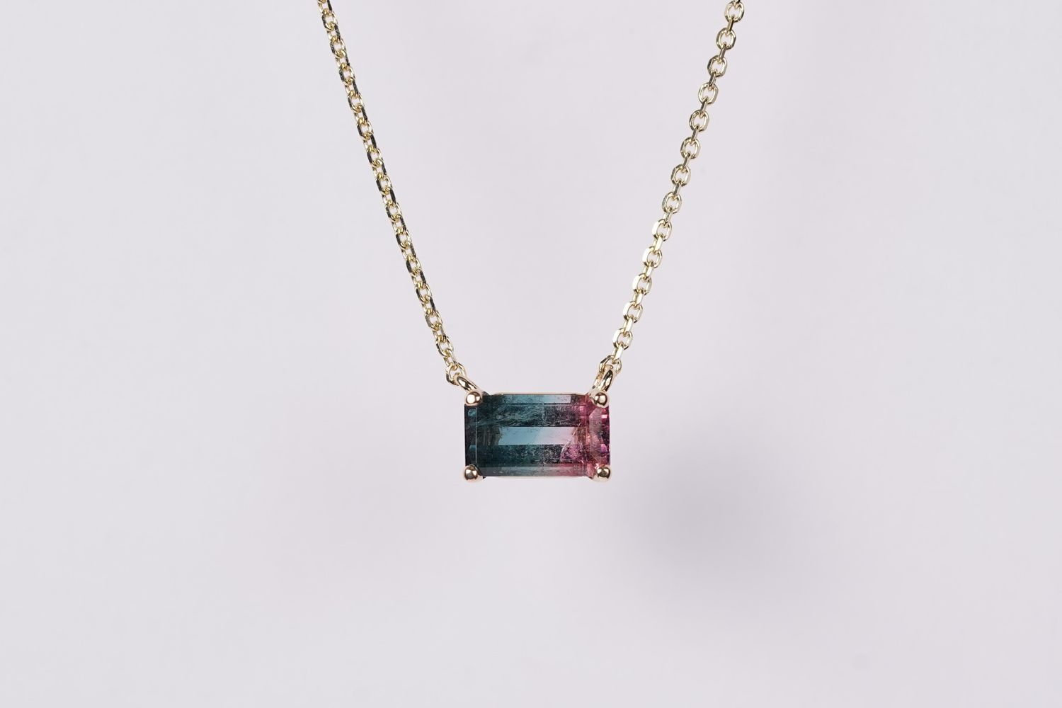 NETX- 14KY 2.34g 1.05ct Tourmaline Pendant 16-18&quot;