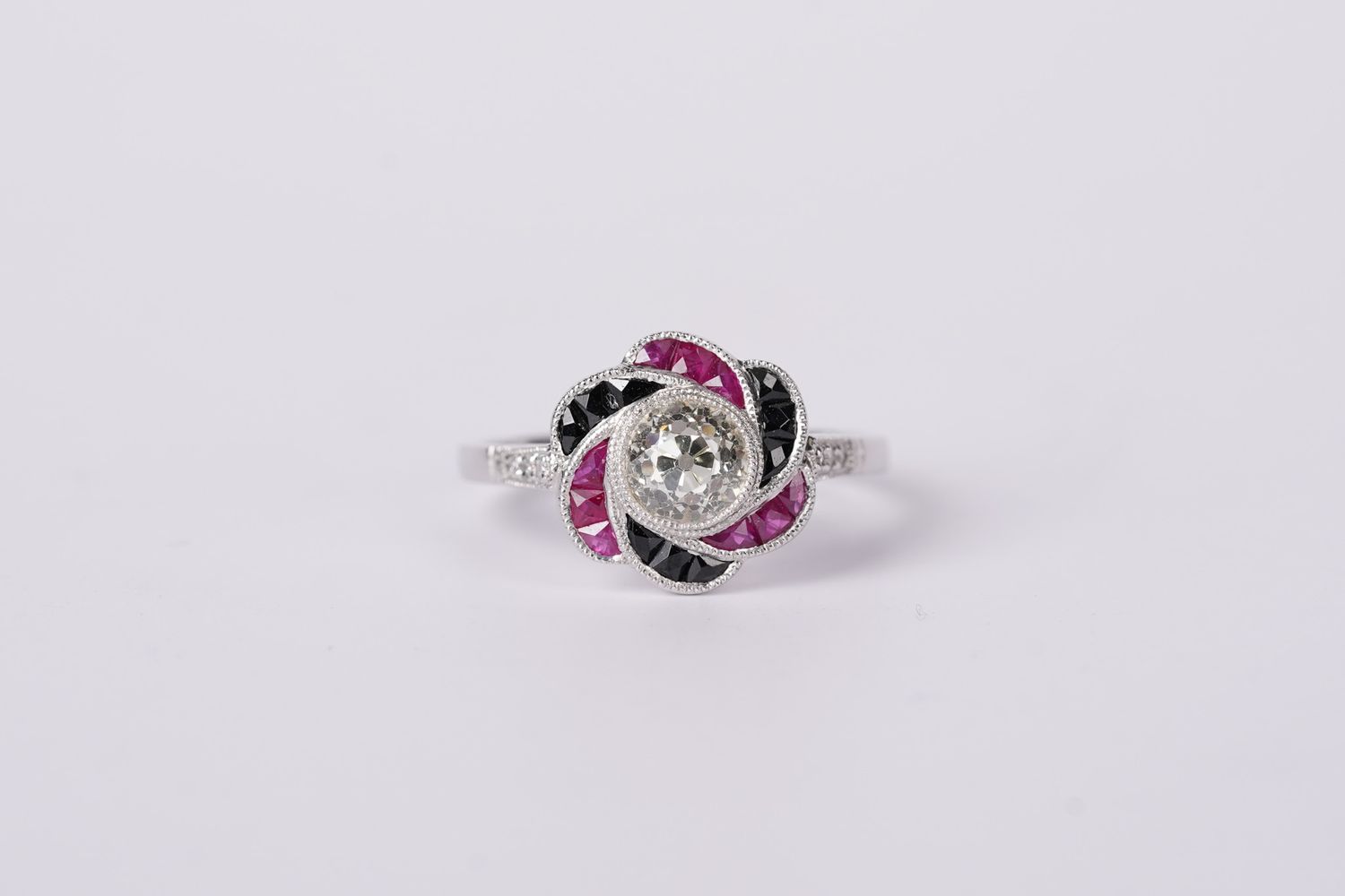 VRTT-Platinum 3.98g 1.44ctw (.94ctr) M/VS1 European Cut Diamond Vintage Style Ring (size 7.25)