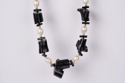 VTT-  Mexican Black Coral &amp; Pearl Necklace 26&quot;