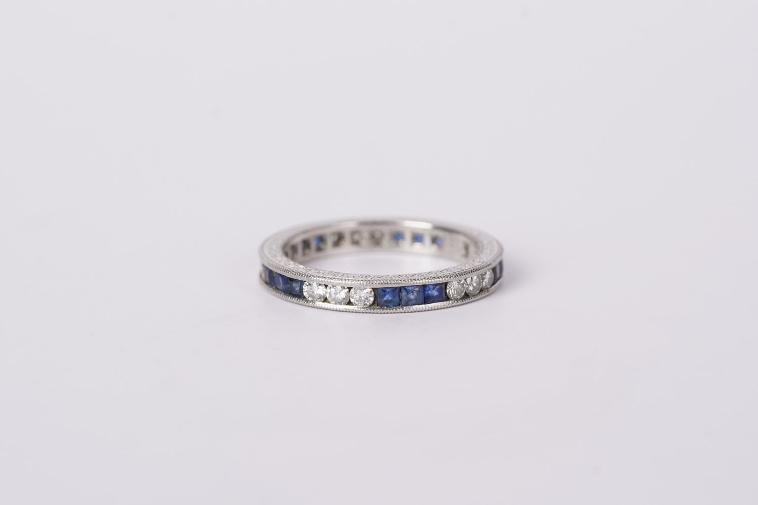 Platinum 4.07g 1.00ctw Sapphire &amp; Diamond Art Deco Band (size 6)
