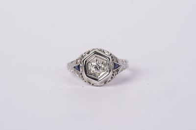 ADT- 18KW 3.13g .25ctw (.20ctr) G/I1 Old European Cut Diamond Vintage Ring (size 7)
