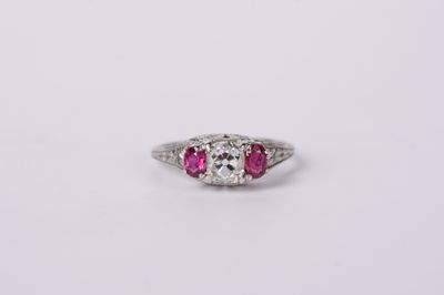 ADTT-Platinum 2.83g1.26ctw (.86ctr) J/VS2 GIA Mine Cut Diamond Art Deco Antique Ring (size 4.75)