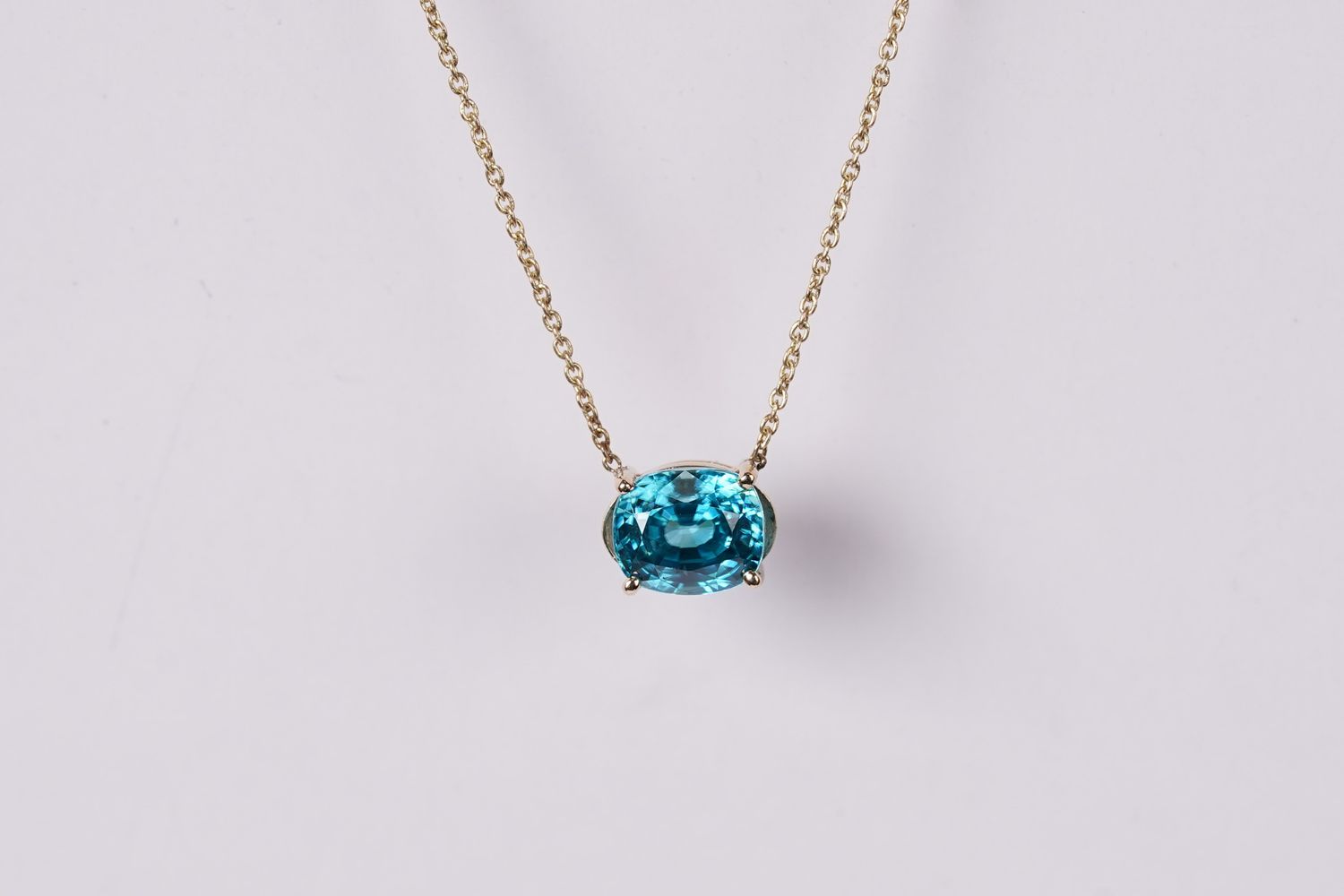 DEEX- 14KY 2.73g 3.17ct Blue Zircon Solitaire Pendant 16-18&quot;