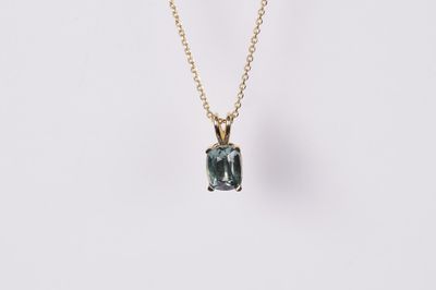 LETX- 14KY 3.00g 2.07ct Green Sapphire No Heat Solitaire Pendant 16-18&quot;