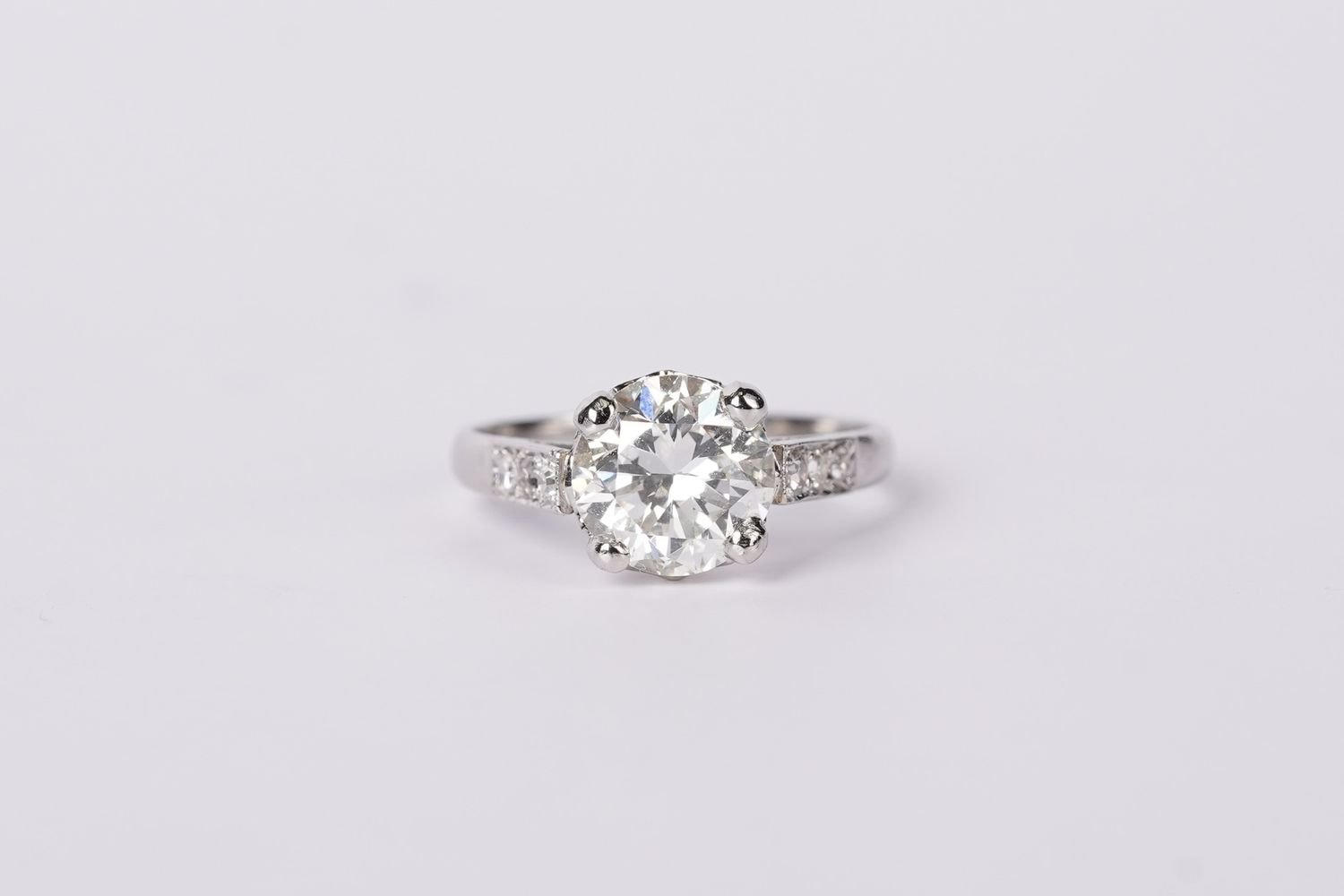 VTNTT- Platinum 3.86g 2.40ctw (2.16ctr) J/SI1 European Cut Diamond Solitaire Engagement Ring (size 7.25)