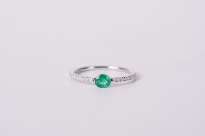 NNR- 14KW .39ctw Emerald &amp; Diamond Fashion Ring (size 7)
