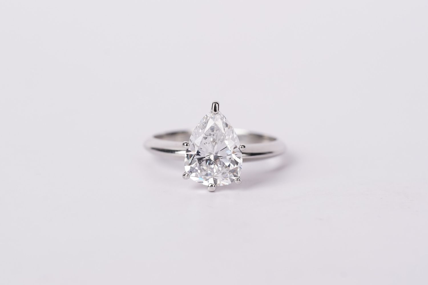 VTATT- 14KW 2.88g 2.31ct D/SI2 GIA Pear Diamond Solitaire Engagement Ring (size 6.5)